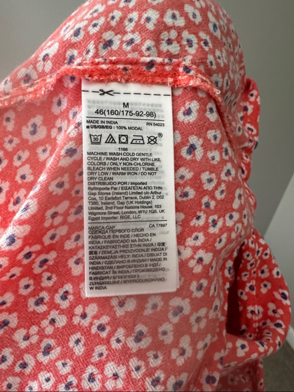 GAP Coral Floral Henley Blouse - Picture 6 of 6